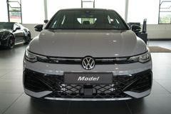 VW Golf 2.0 TDI DSG R-Line | Pano | HuD | FACELIFT VW Golf 2.0 TDI DSG R-Line | Pano | HuD | FACELIFT