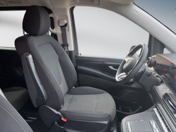 Mercedes V 220 - 11