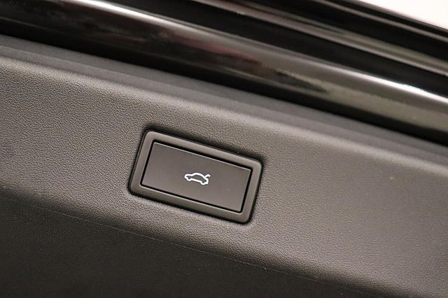 ID.7 Tourer Pro 86kWh AHK Winterr. EasyOpen Wärm