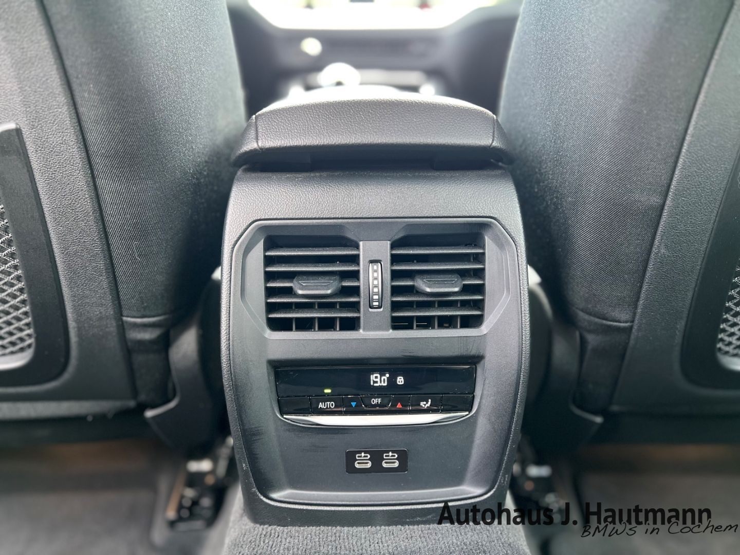 BMW 318 d Touring Advantage +1.HAND+LED+NAVI+SHZ+PDC foto 19
