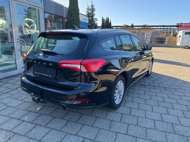 Ford Focus Turnier Titanium