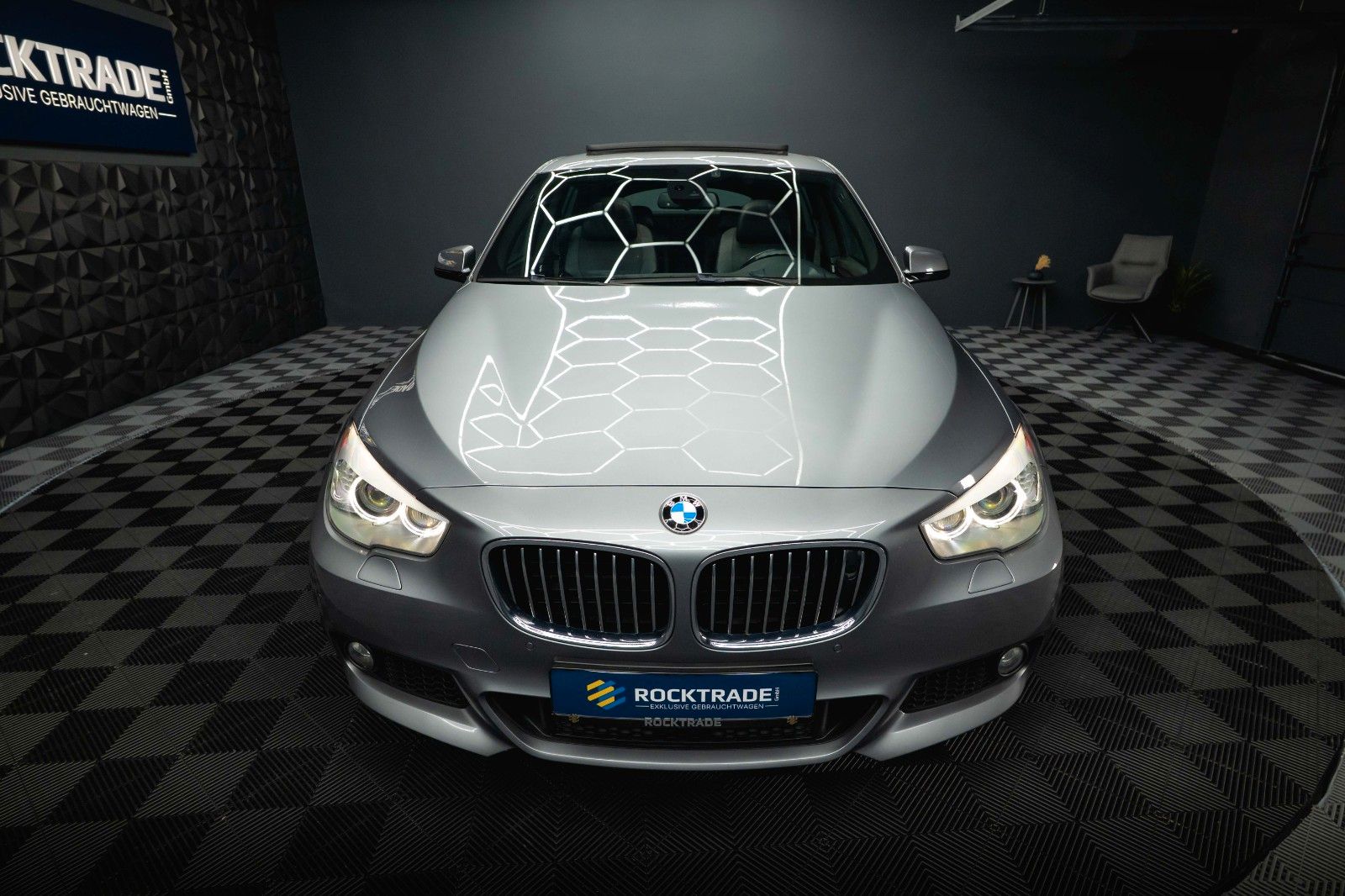 Fahrzeugabbildung BMW 550i xDrive Gran Turismo M-Sport *Pano*ACC*HU*