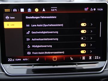 Volkswagen Passat Variant 1.5 eTSI DSG AHK Business Tiptron