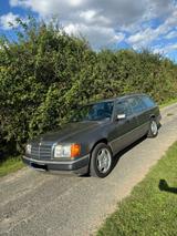Mercedes-Benz Mercedes Benz w124 300d t-Modell Kombi (s1... - Mercedes-Benz W124 t modell Gebrauchtwagen