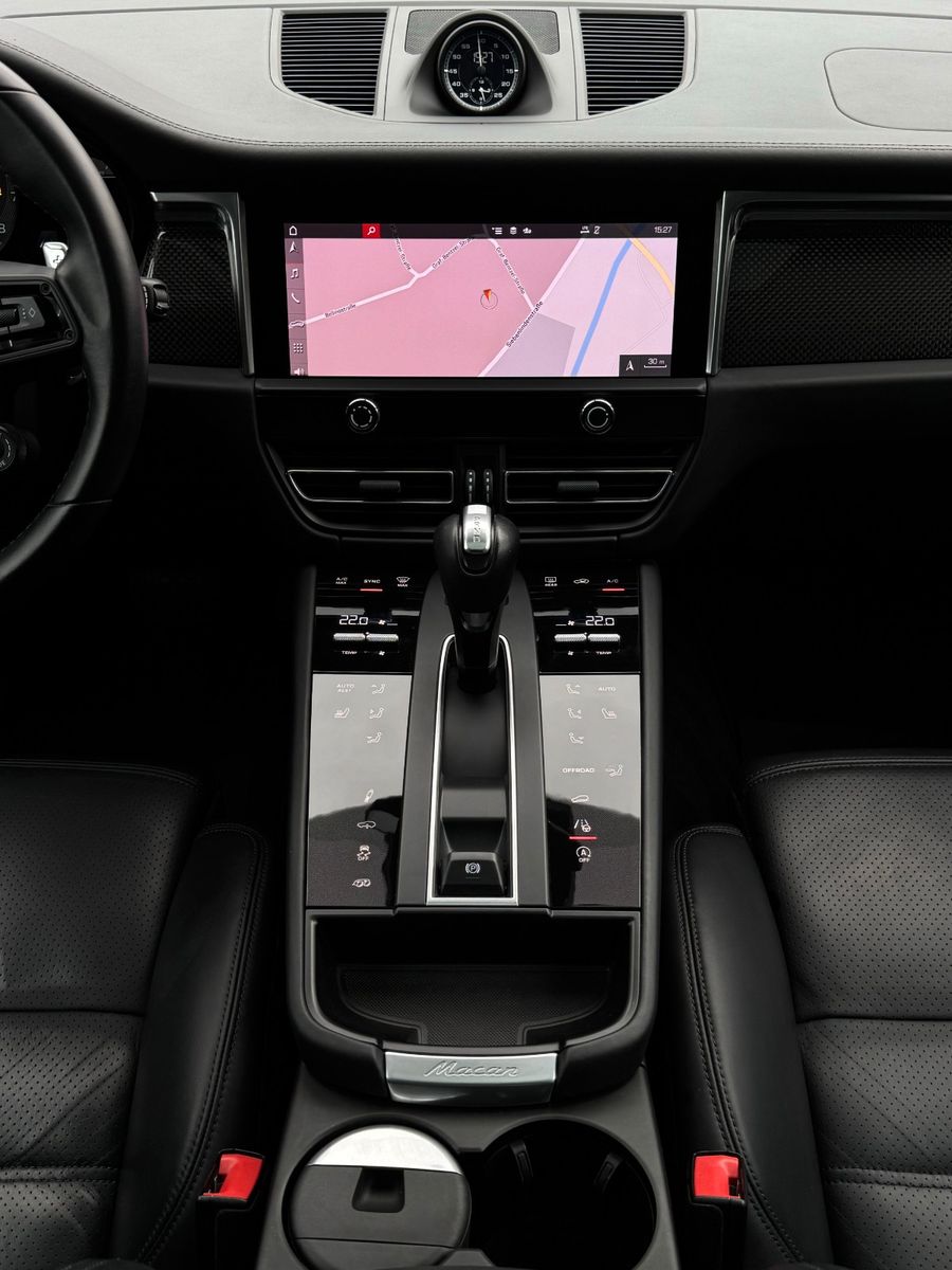 Fahrzeugabbildung Porsche Macan GTS PASM Chrono Carbon Pano Bose Std-HZG