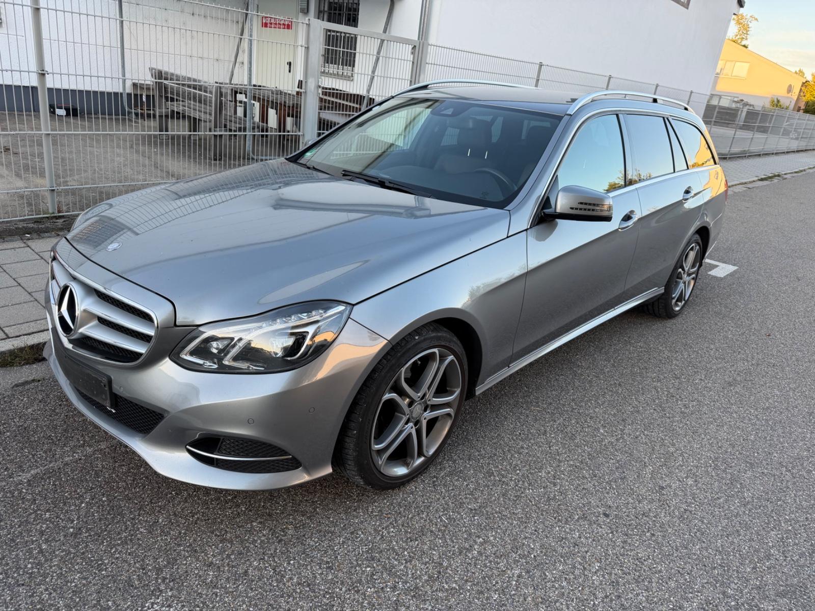 Mercedes-Benz E 220 E T-Modell BlueTec Avantgarde