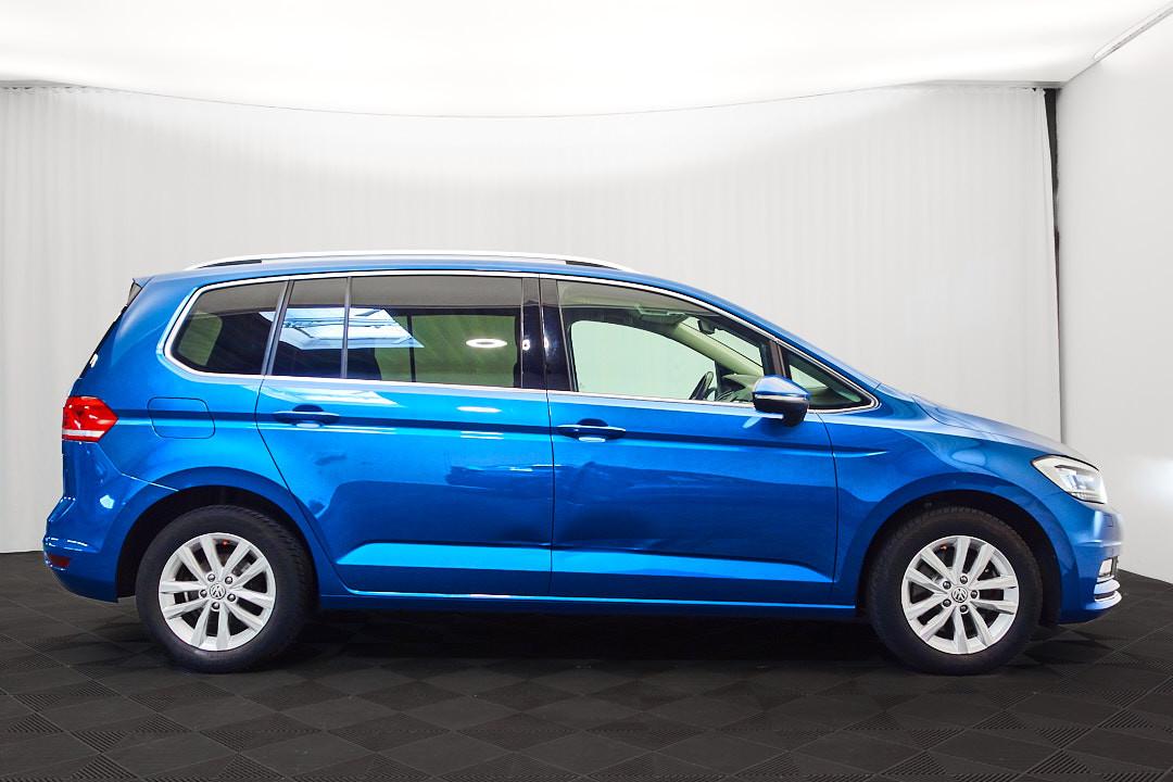 VOLKSWAGEN TOURAN 1.4 TSI 150ch HIGHLINE BVA DSG Sièges chauffants massants 7 places Historique présent - 1ERE MAIN