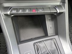 Fahrzeugabbildung Audi Q3 40 TDI quattro S LINE PANO AHK MATRIX VIRTUAL