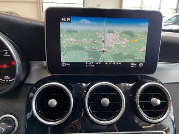 Mercedes-Benz C 300 T BlueTec Hybrid  h *LED*AHK*PANO*360°*