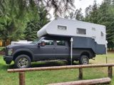 Ford F350 Super Duty 4x4 Ormocar Absetzkabine - Ford schwarz