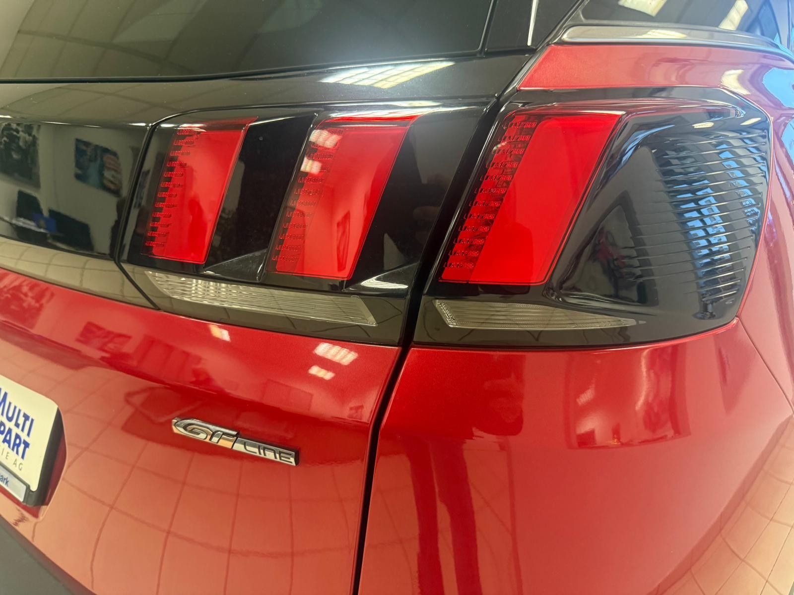 Fahrzeugabbildung Peugeot 3008 Allure  GT /SCHECKHEFT/ LED/AHK/ PANORAMA