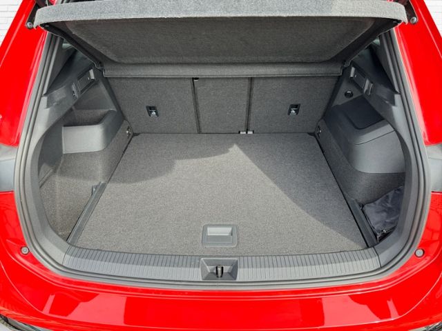 Fahrzeugabbildung Volkswagen Tiguan R-Line 2.0 TDI 4MO DSG - 20"LM*Pano*AHK!!
