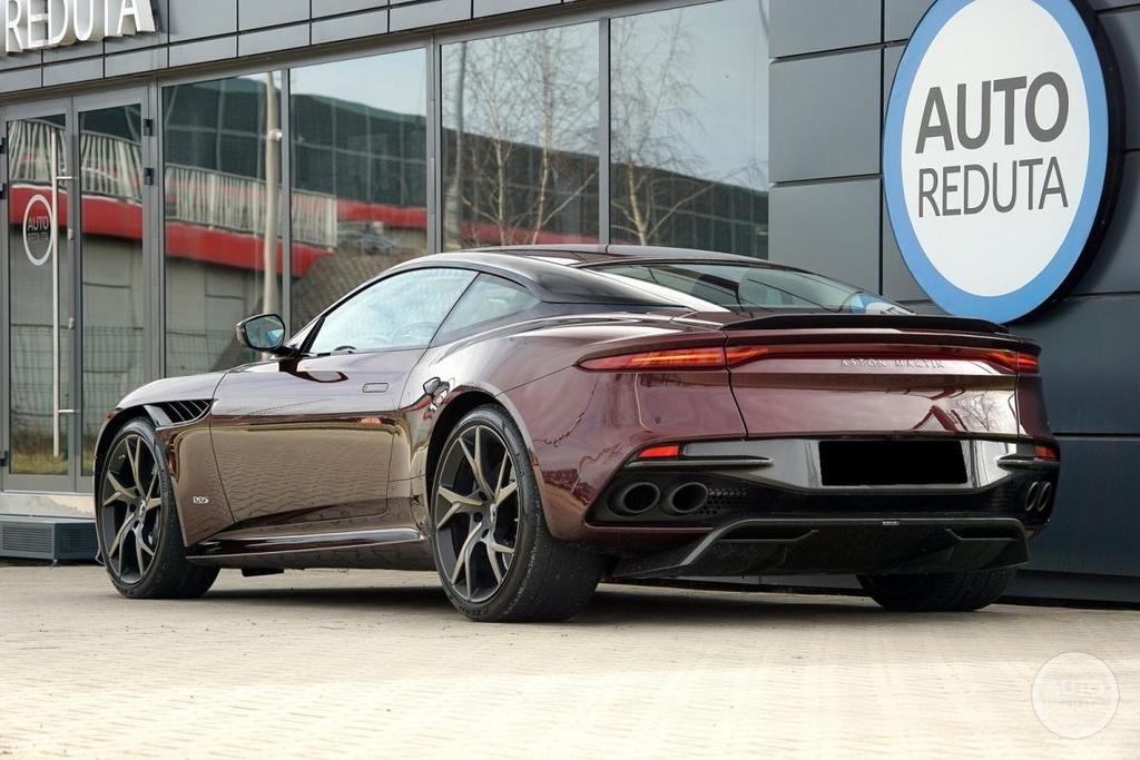 Aston Martin DBS