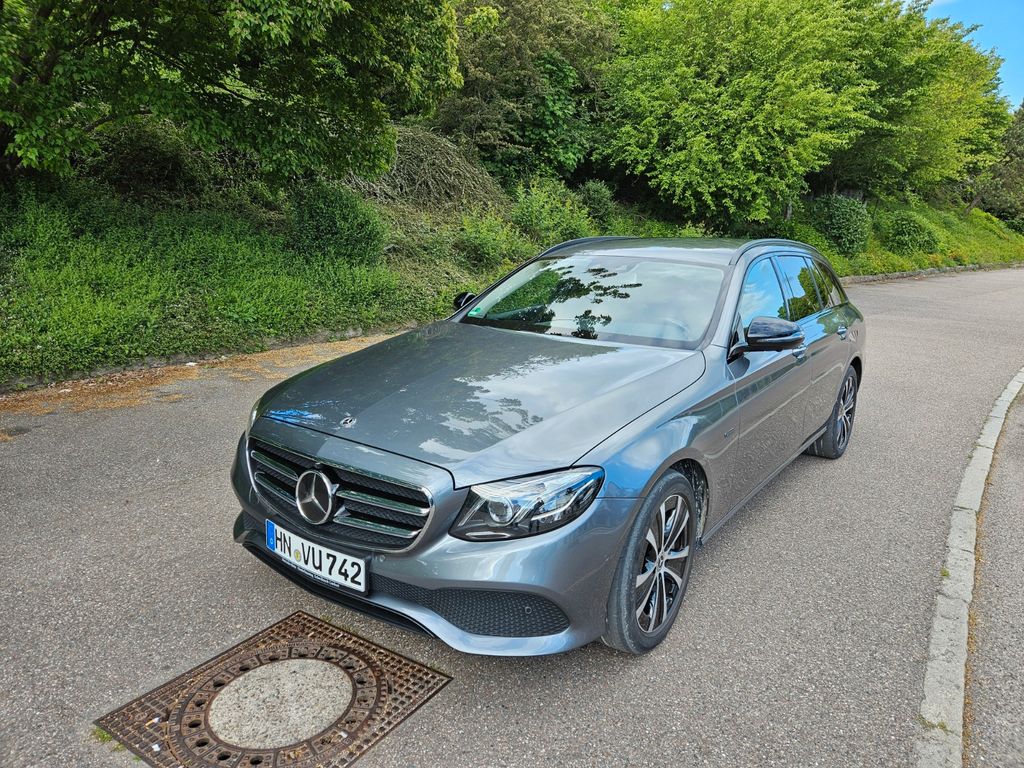 Image of Mercedes-Benz E 300