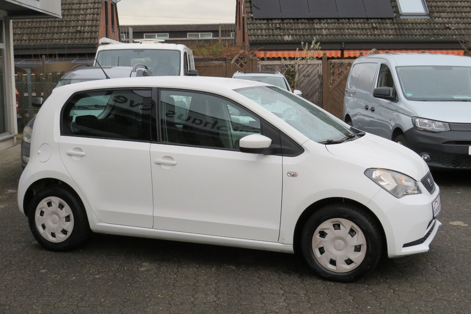 Fahrzeugabbildung SEAT Mii Style 4-TÜREN KLIMA ZV EFH TELVOR 1.HAND