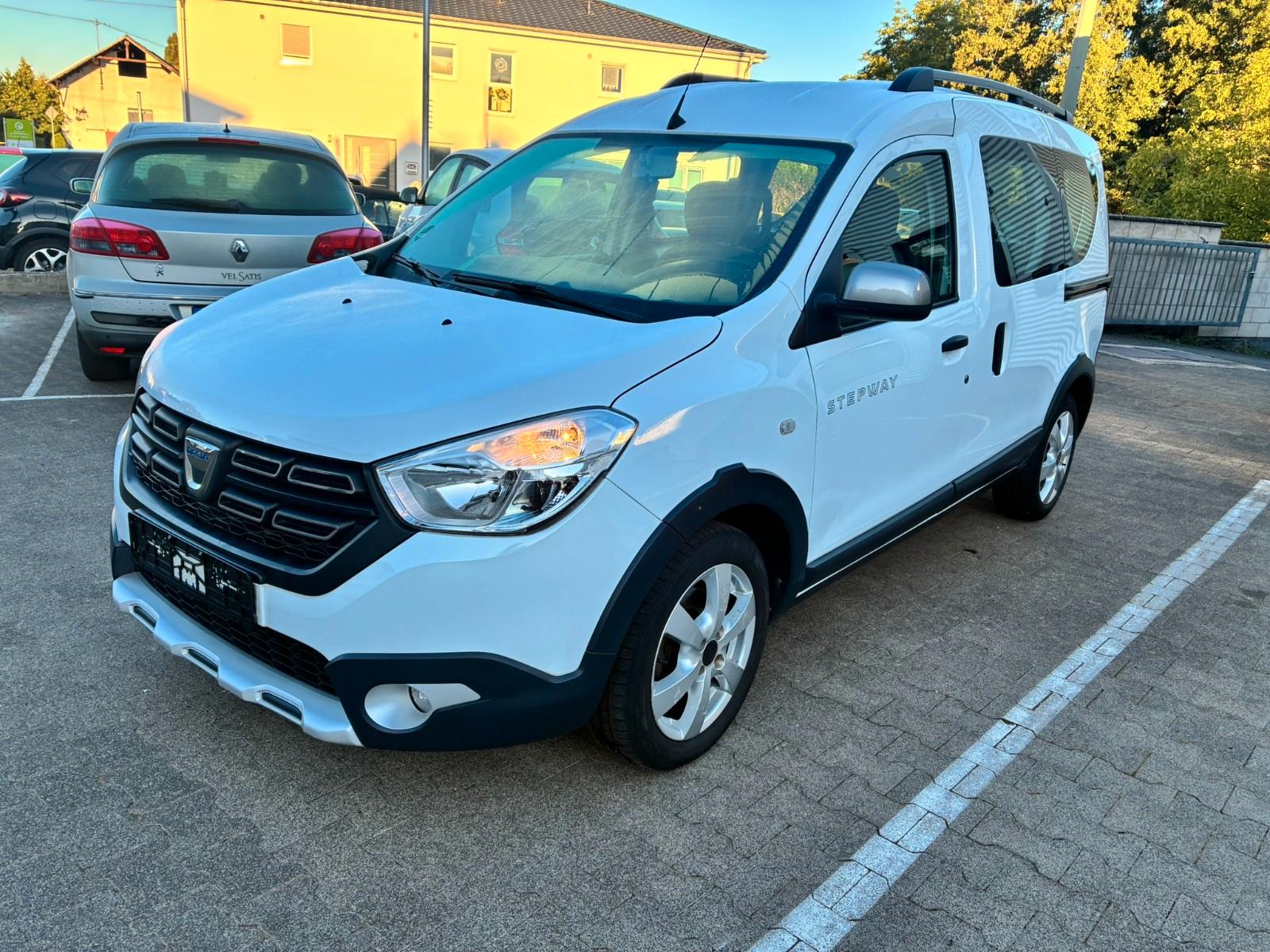 Dacia Dokker Stepway Tce 130 PDC, 1. Hand