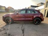 Porsche Macan Turbo mit Performance Paket - Porsche Macan: Turbo