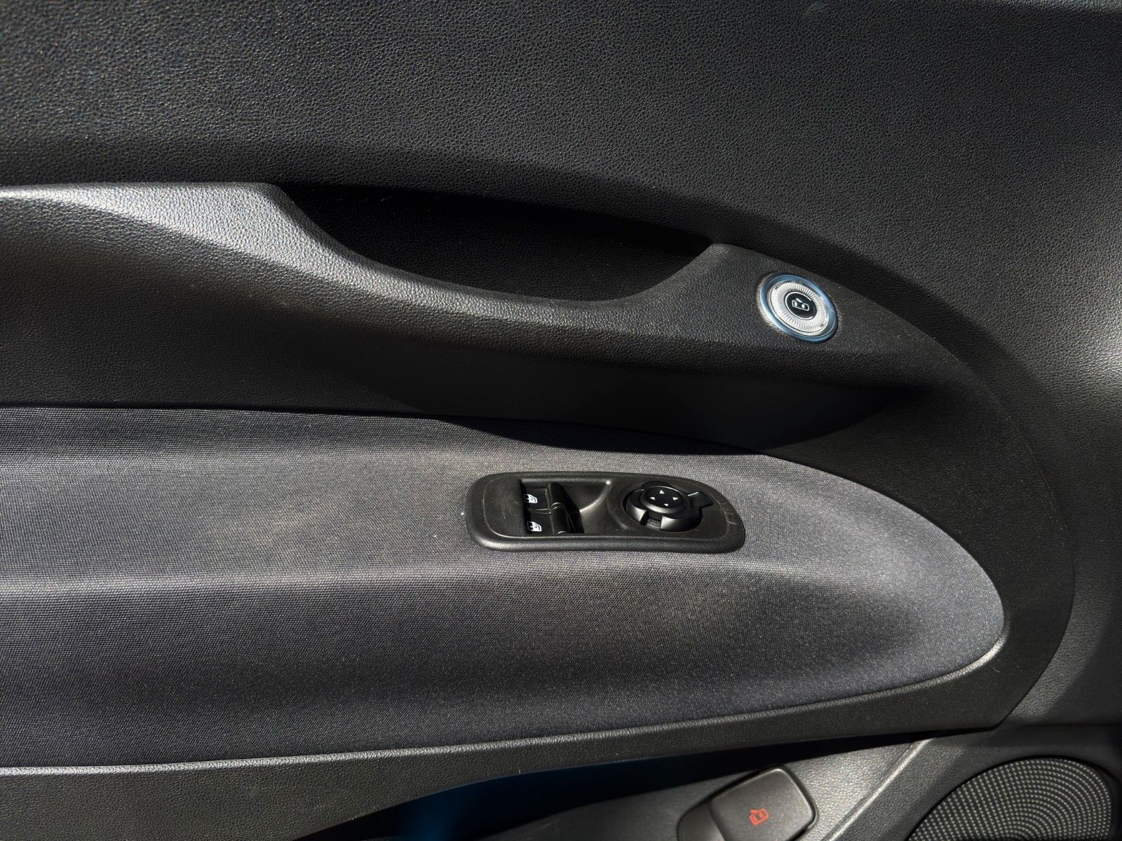 Fahrzeugabbildung Fiat 500e Icon | 42kwh | Carplay