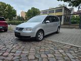 Volkswagen Touran 1.6 ,Automatik ...Wie Neu..TÜV06/2028 - Volkswagen Touran aus 2005