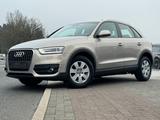 Audi Q3 2.0 TFSI quattro Pano Spur+Totw 1.Hand - Audi Q3 Gebrauchtwagen in Frankfurt