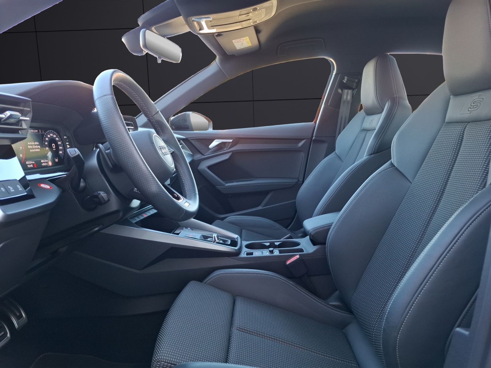 Fahrzeugabbildung Audi A3 Limousine 40 TFSI quattro S-line S-tronic Mat