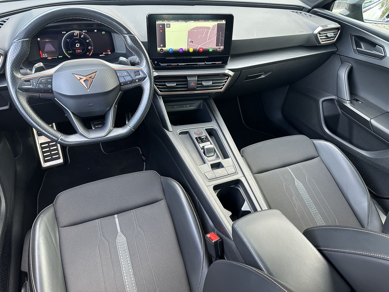 Fahrzeugabbildung CUPRA Leon Sportstourer 1.4 e-Hybrid NAV+LED+VCOCK+DAB