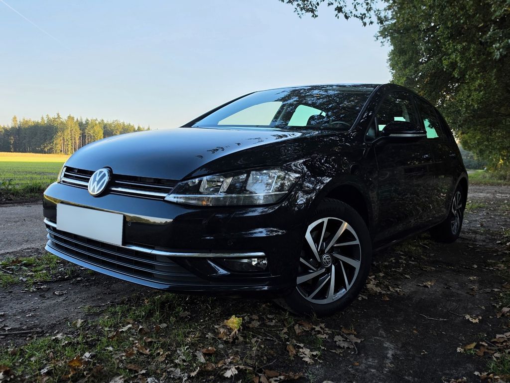 Image of Volkswagen Golf