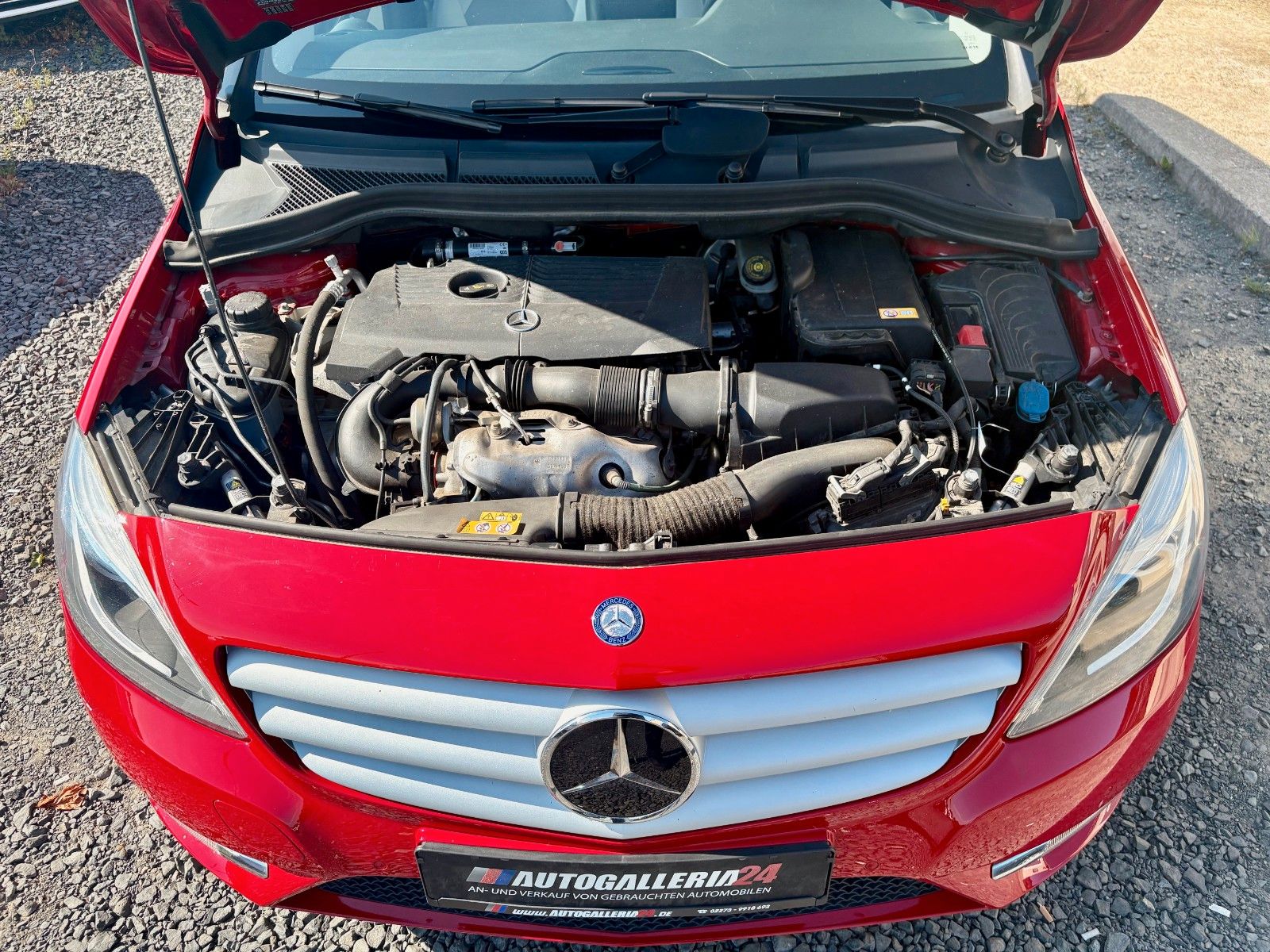 Fahrzeugabbildung Mercedes-Benz B 180 Xenon AHK 1.HAND Klima SCHECKHEFT SHZ PDC
