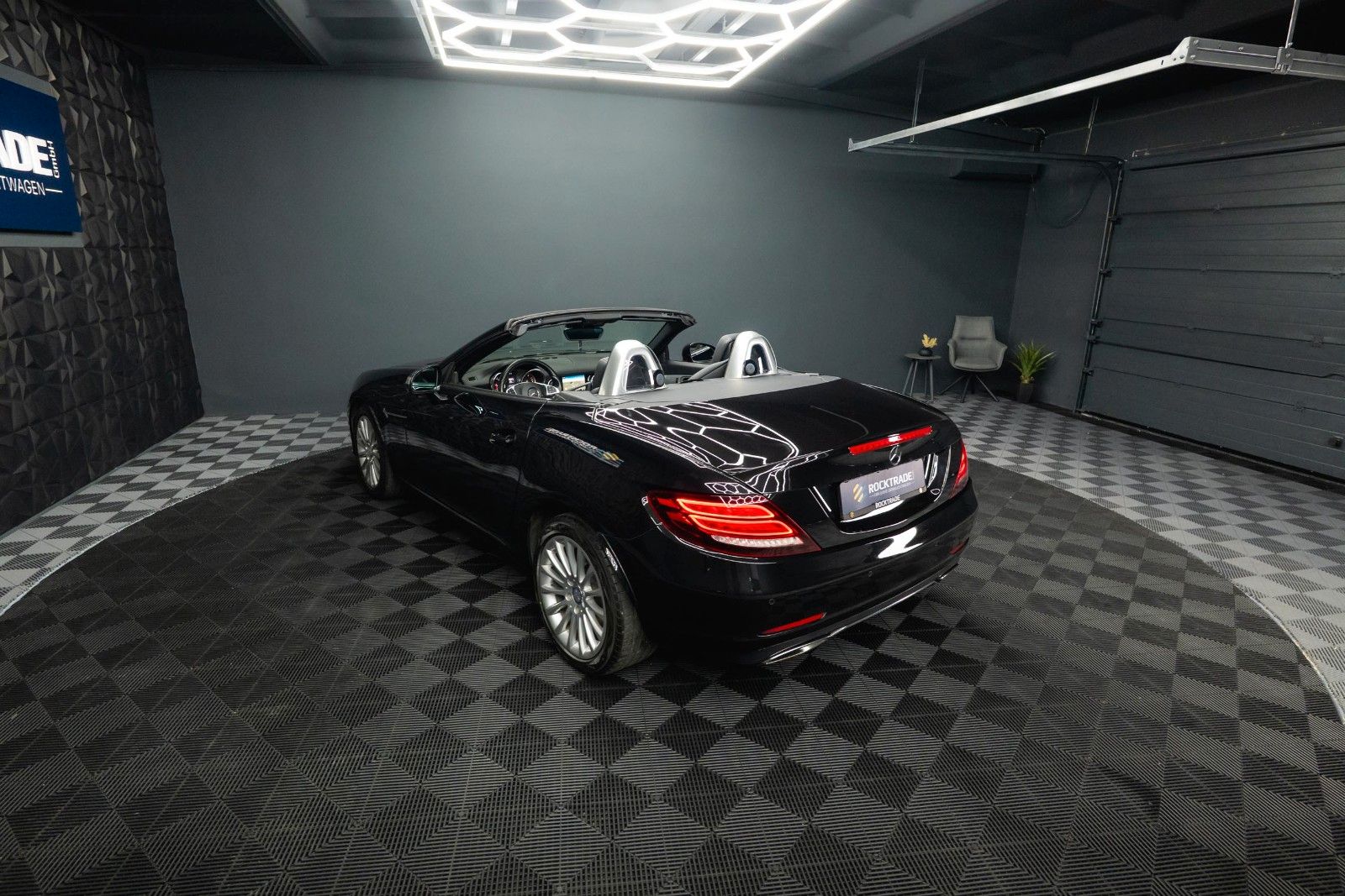 Fahrzeugabbildung Mercedes-Benz SLC 200 Roadster Sport *Sportabgas*Pano*Navi*