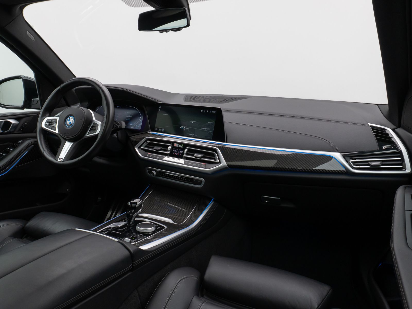 Fahrzeugabbildung BMW X5 xD45e M Sport Panorama Laser 360°HUD DAB HiFi