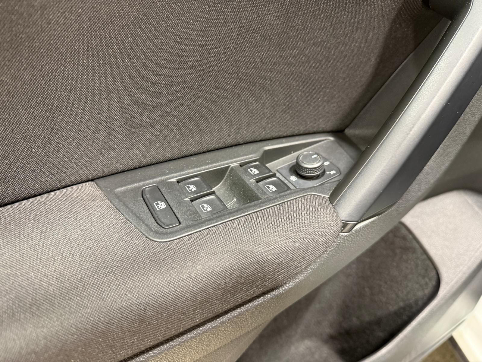 Volkswagen Tiguan 1.5 TSI Comfortline SHZ|AHK|RFK|Winter|PD foto 9
