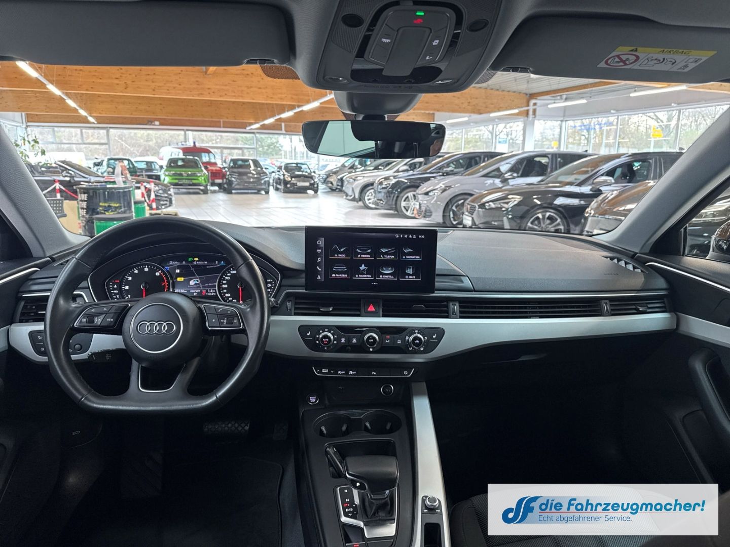 Fahrzeugabbildung Audi A4 Avant 40 TFSI AHK-klappbar Navi LED El. Heckk