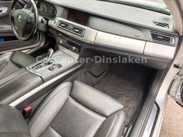 BMW 730 - 7
