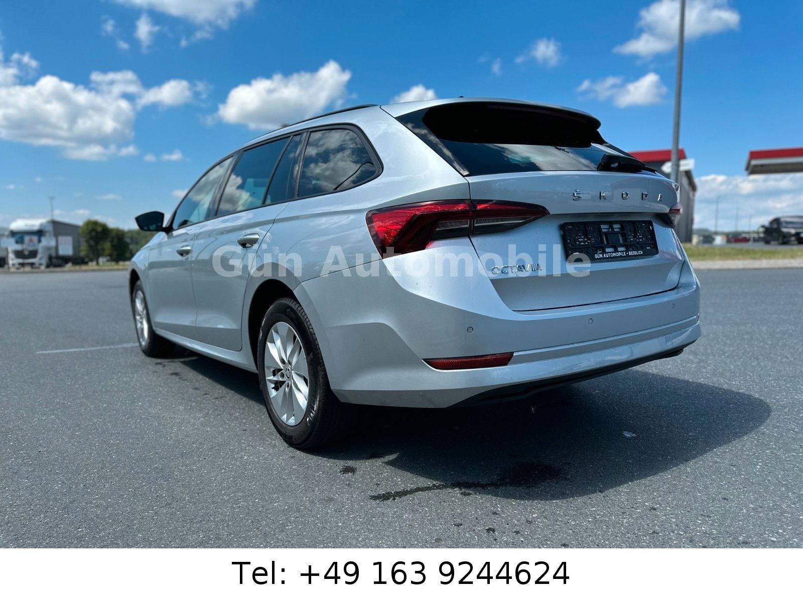 Skoda Octavia Combi 1.HAND NAVI AHK ACC SHZ V+H imagem 3