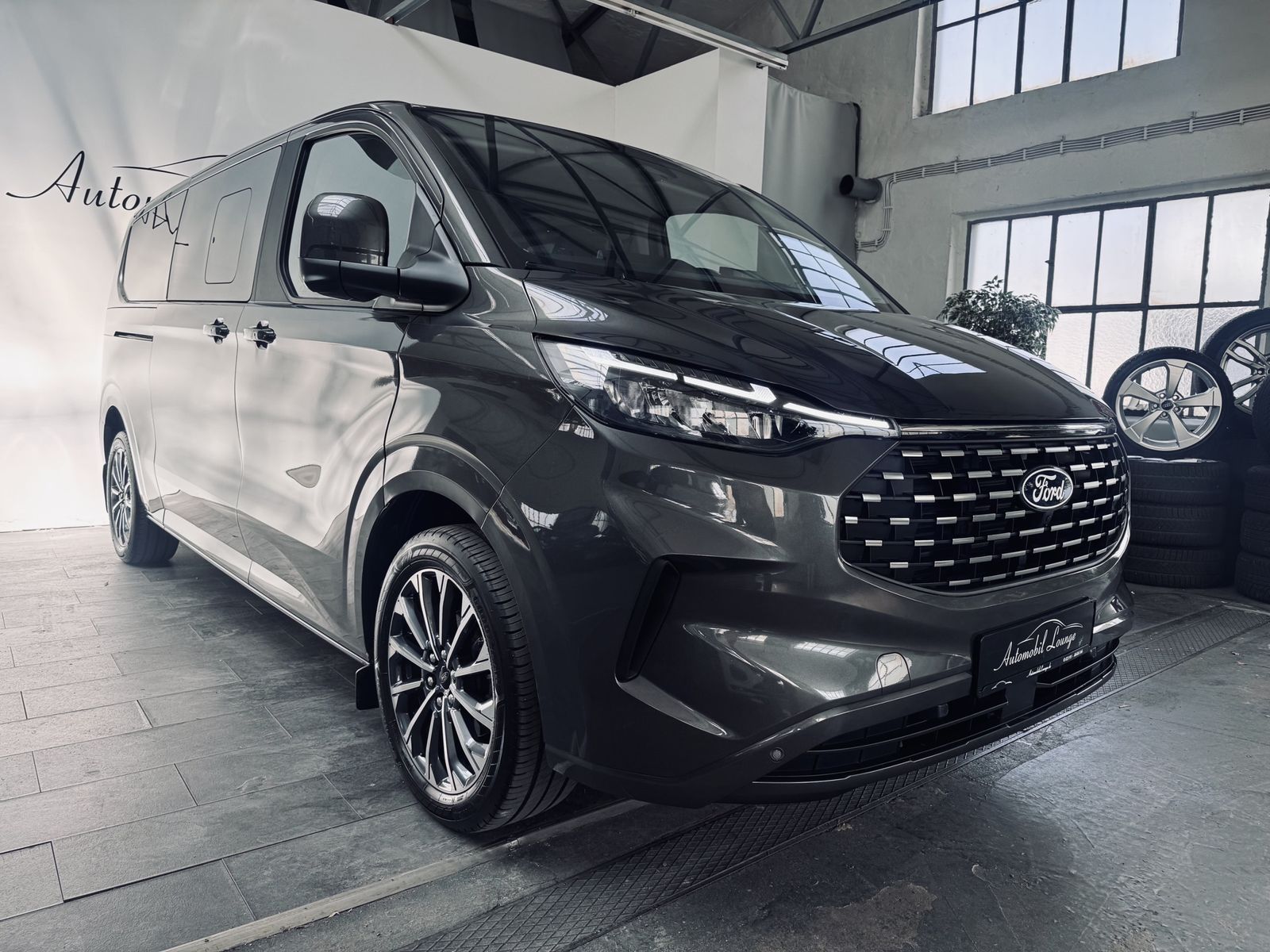 Ford Tourneo Custom 320 L2 Tourneo Titanium X / Leder foto 3
