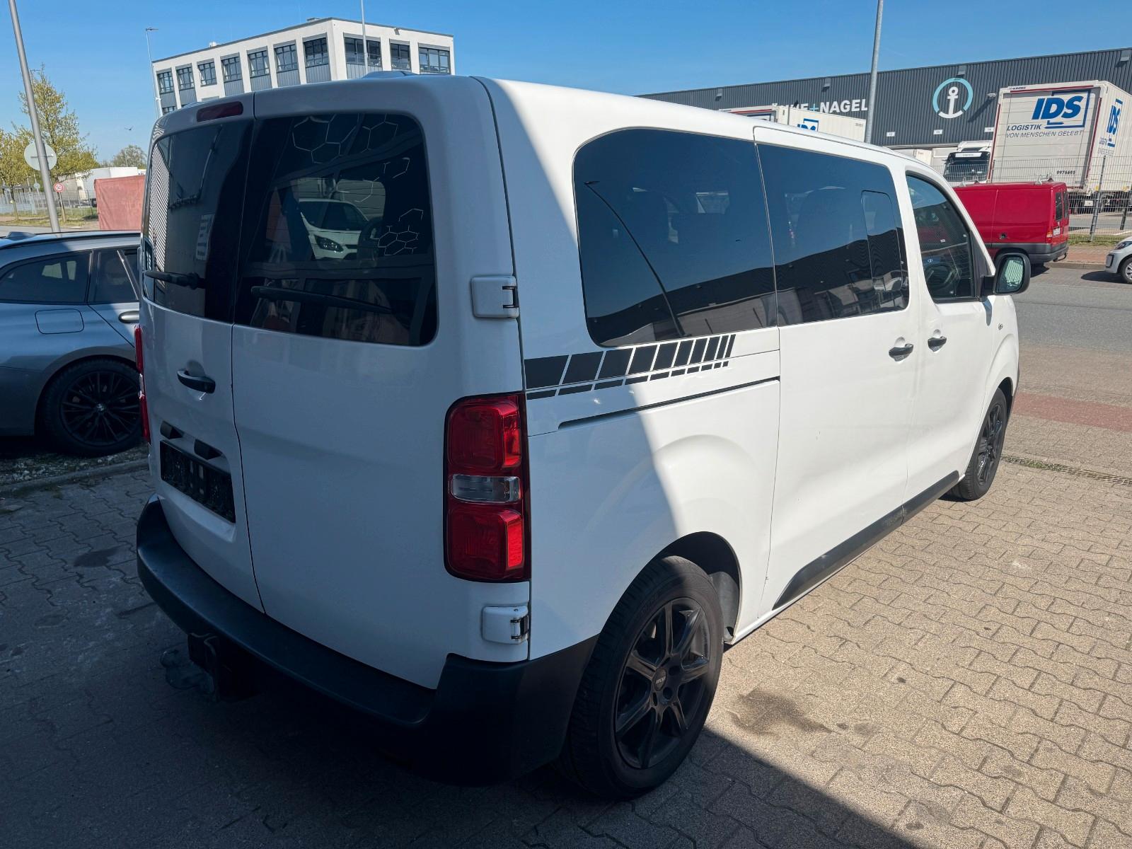 Peugeot Traveller Expert L2