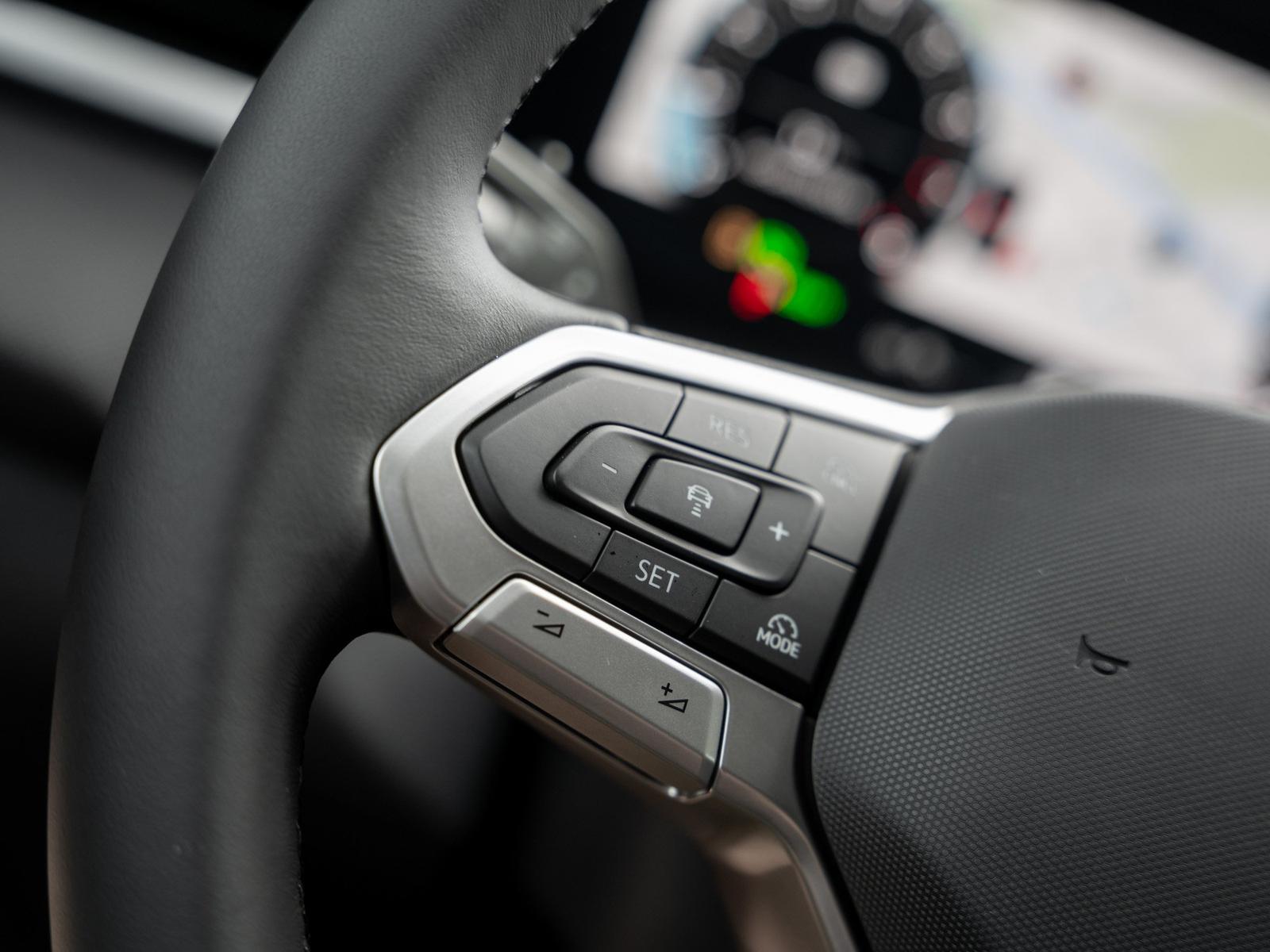 Volkswagen T-Roc Life 1.5 l eTSI OPF DSG AHK Kam. Navi ACC, миниатюра 25