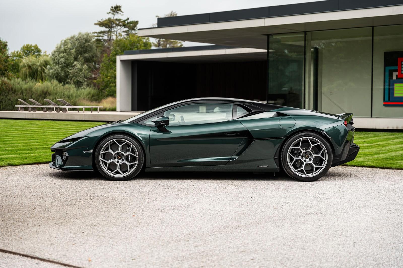 Lamborghini 4.0 V8/LIFT/BUCKET SEATS/CARBON/STYLE PACKAGE