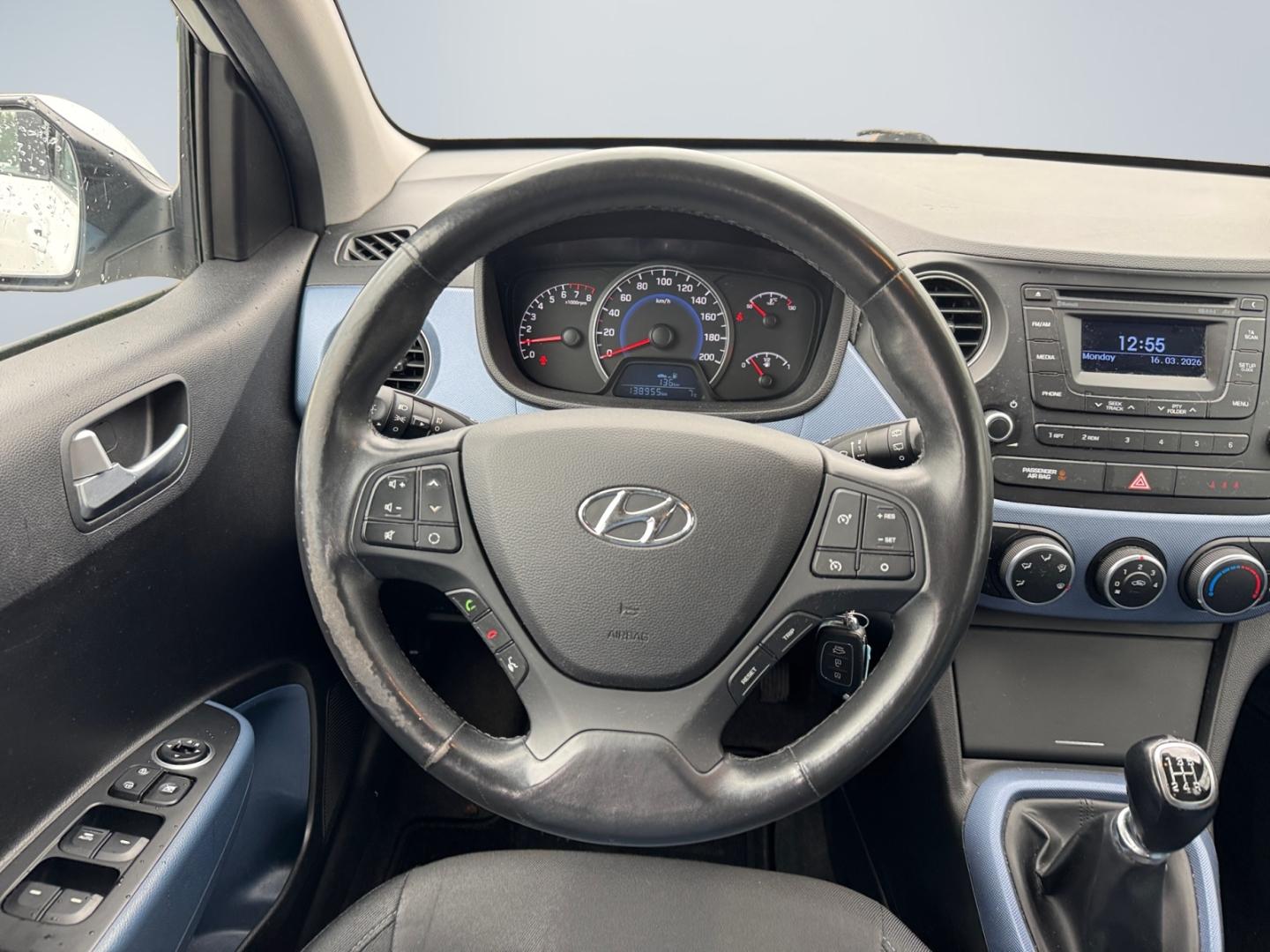 Hyundai i10 Style SHZ LenkradHZG Alarm Temp Tel.-Vorb. B