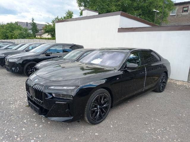 BMW 740 Baureihe 7 Lim 740 d xDrive M Sport