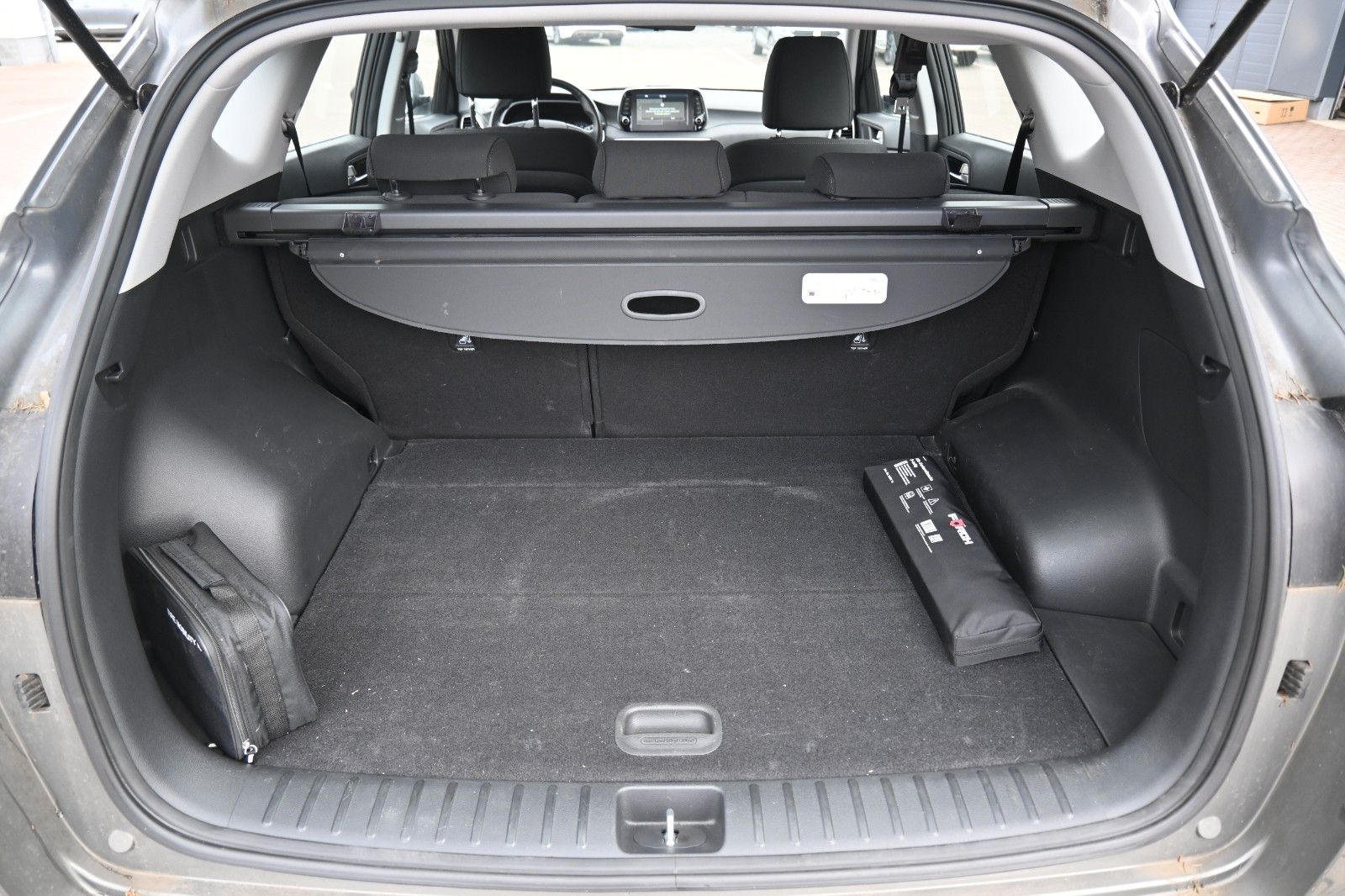 Fahrzeugabbildung Hyundai Tucson 2WD 1.6 DCT*TEMPO*NAV*SIHZG*RFK