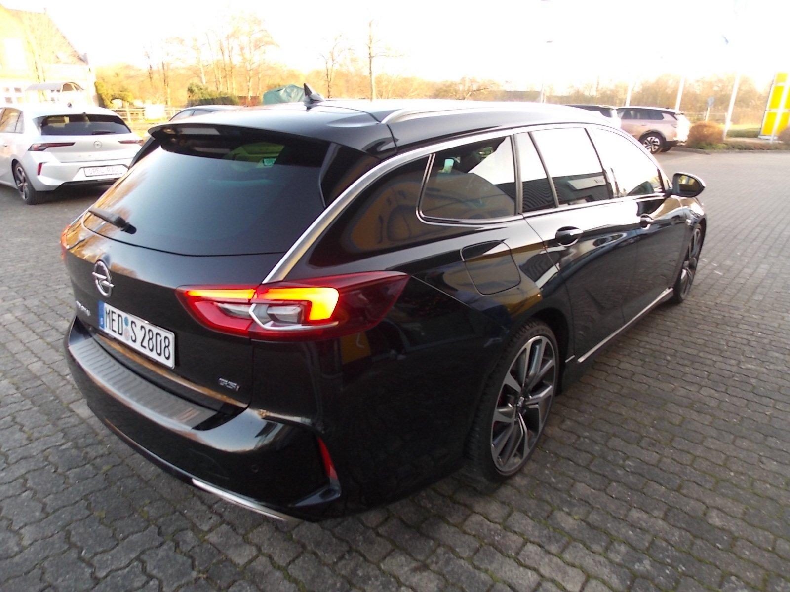 Opel Insignia B Sports Tourer 2.0 BiTurbo 4x4 GSI