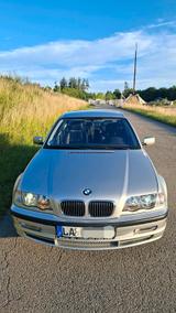 BMW e46 330xi - BMW 330 aus 2001: 330xi