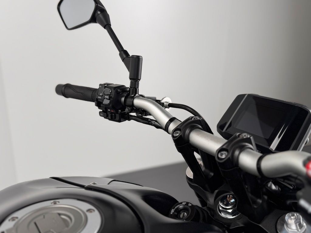 Fahrzeugabbildung Yamaha MT-09 *TOP-ZUSTAND *WENIG KM