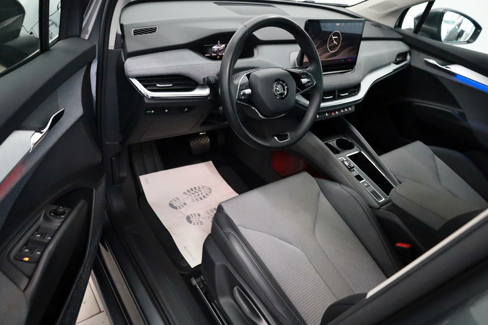 Fahrzeugabbildung SKODA Enyaq Coupé 80 iV Loft T.Leder,Navi,LED,Kamera