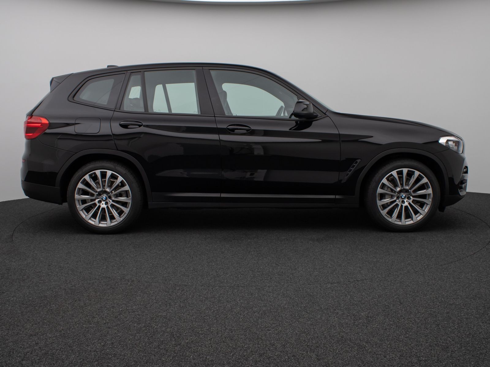 Fahrzeugabbildung BMW X3 xD30e Panorama DAB HiFi Leder M Sport 20Zoll