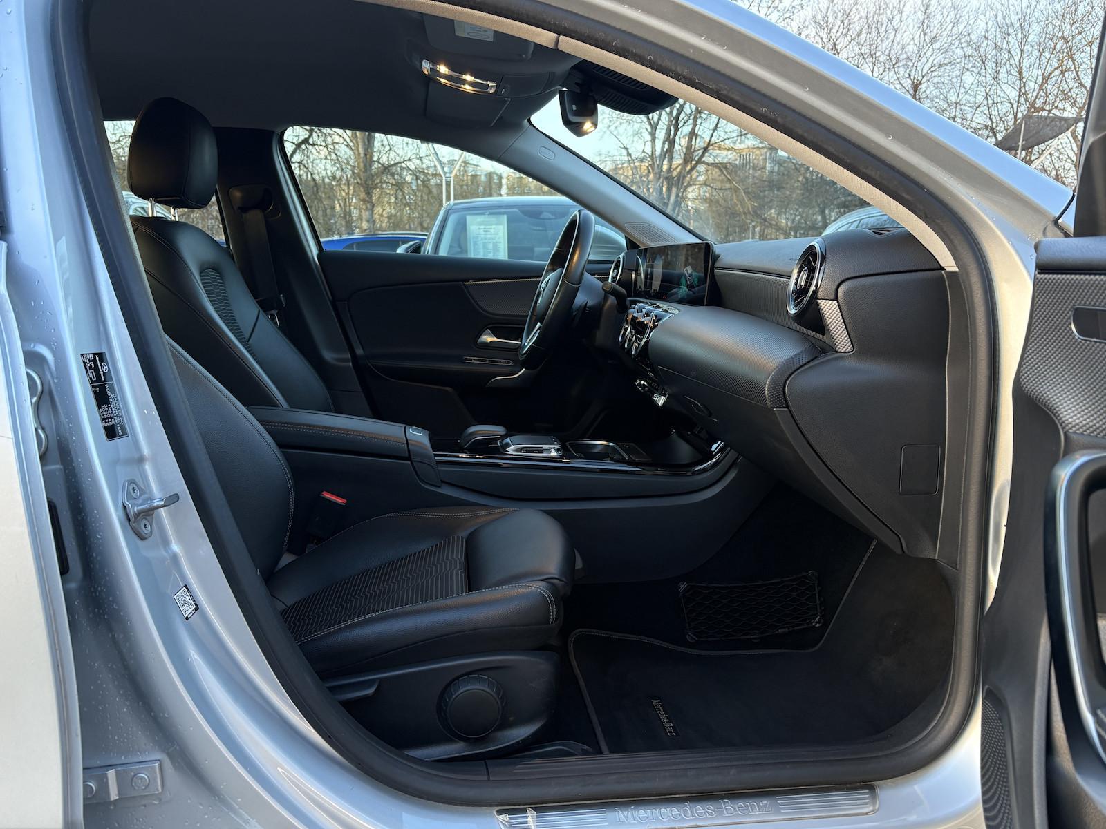 Mercedes-Benz A 250 BUSSINES/NAVIGATION/HIGHPERFORMACE-LED/PDC