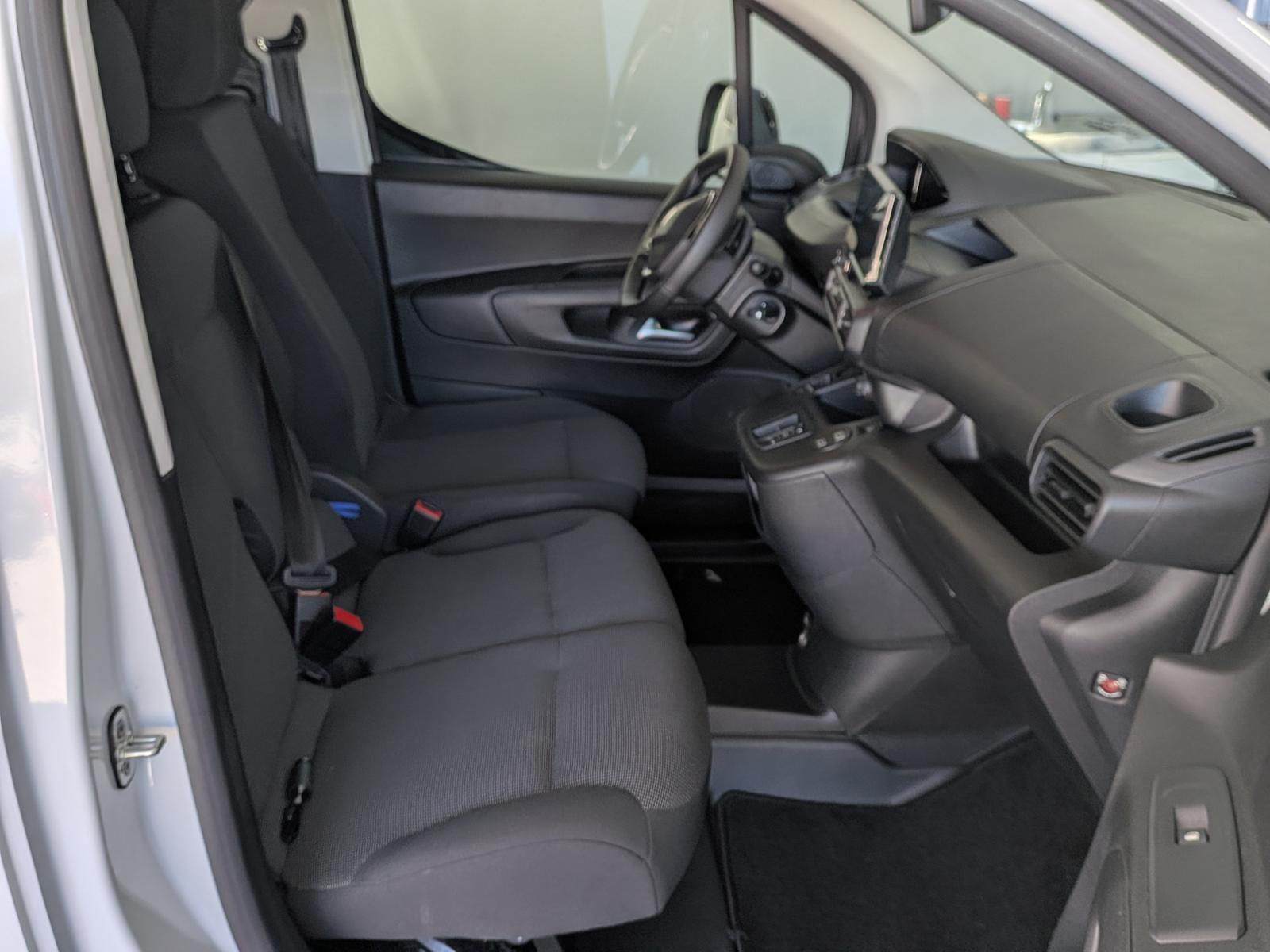 Peugeot Partner L1H1/M+NAVI+360°KAMERA+TOT WINKEL+AUTOMA
