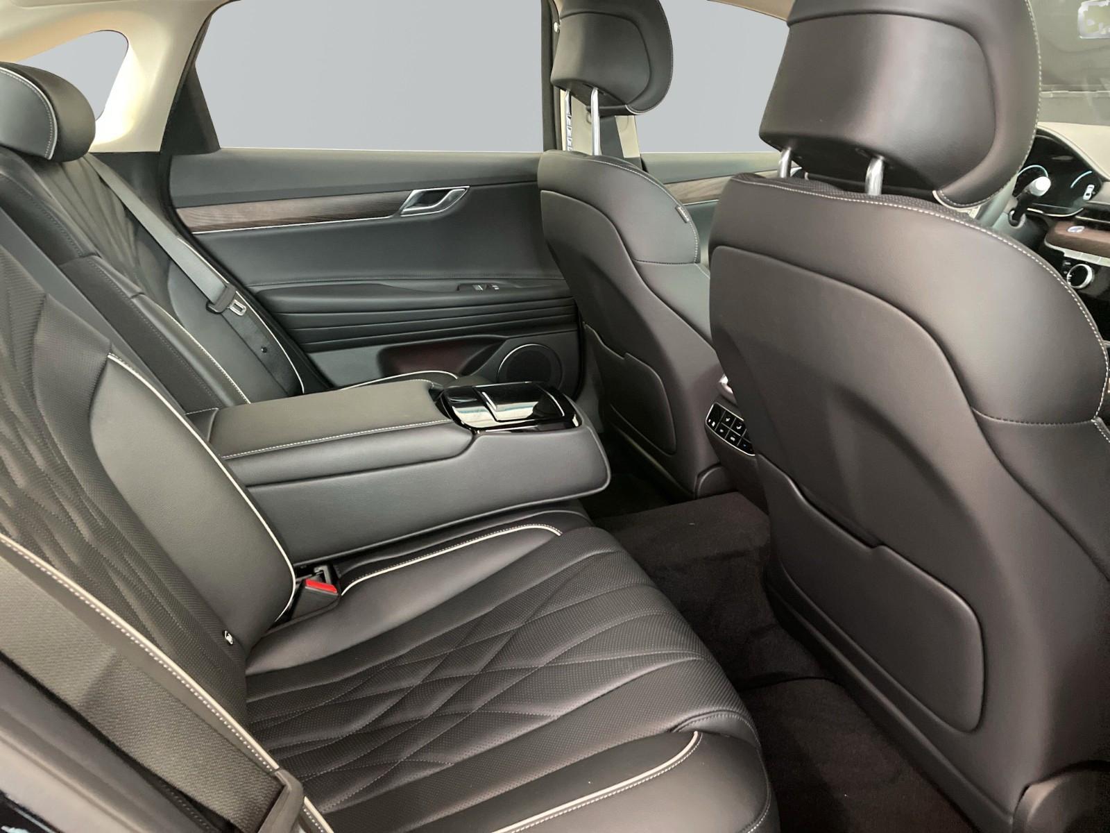 Genesis G80 Sport 4WD