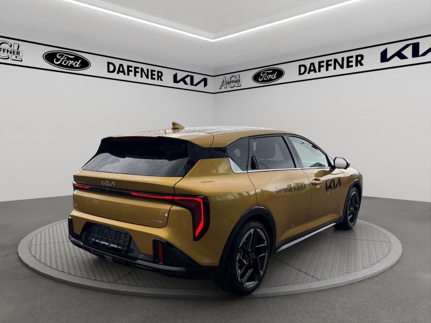 Fahrzeugabbildung Kia K4 1.6 T-GDI 132 kW GT-Line HUD HarmanKardon